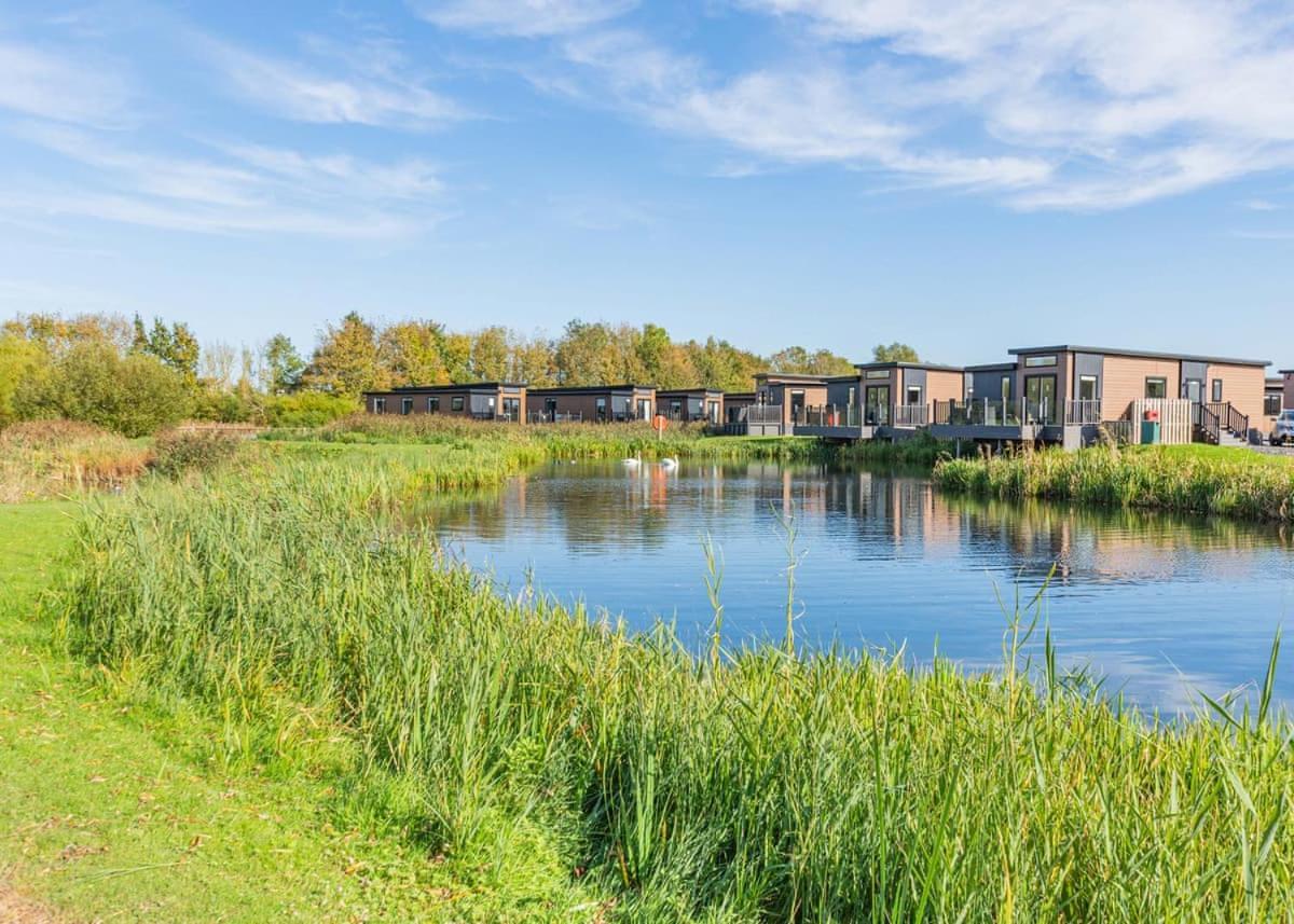 Waterside Hambleton Lakeside Lodges Poulton-le-Fylde Exterior foto