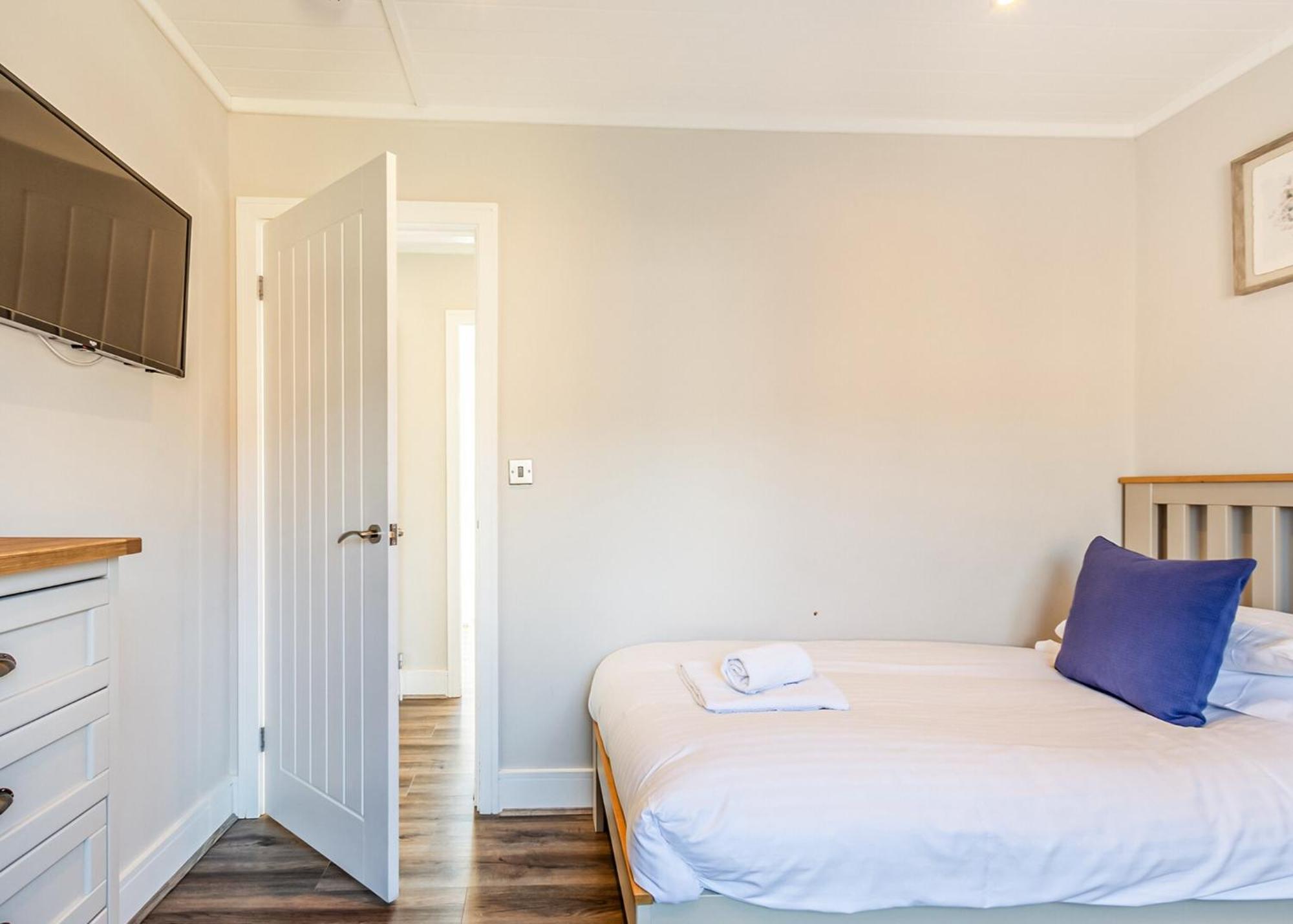 Waterside Hambleton Lakeside Lodges Poulton-le-Fylde Zimmer foto