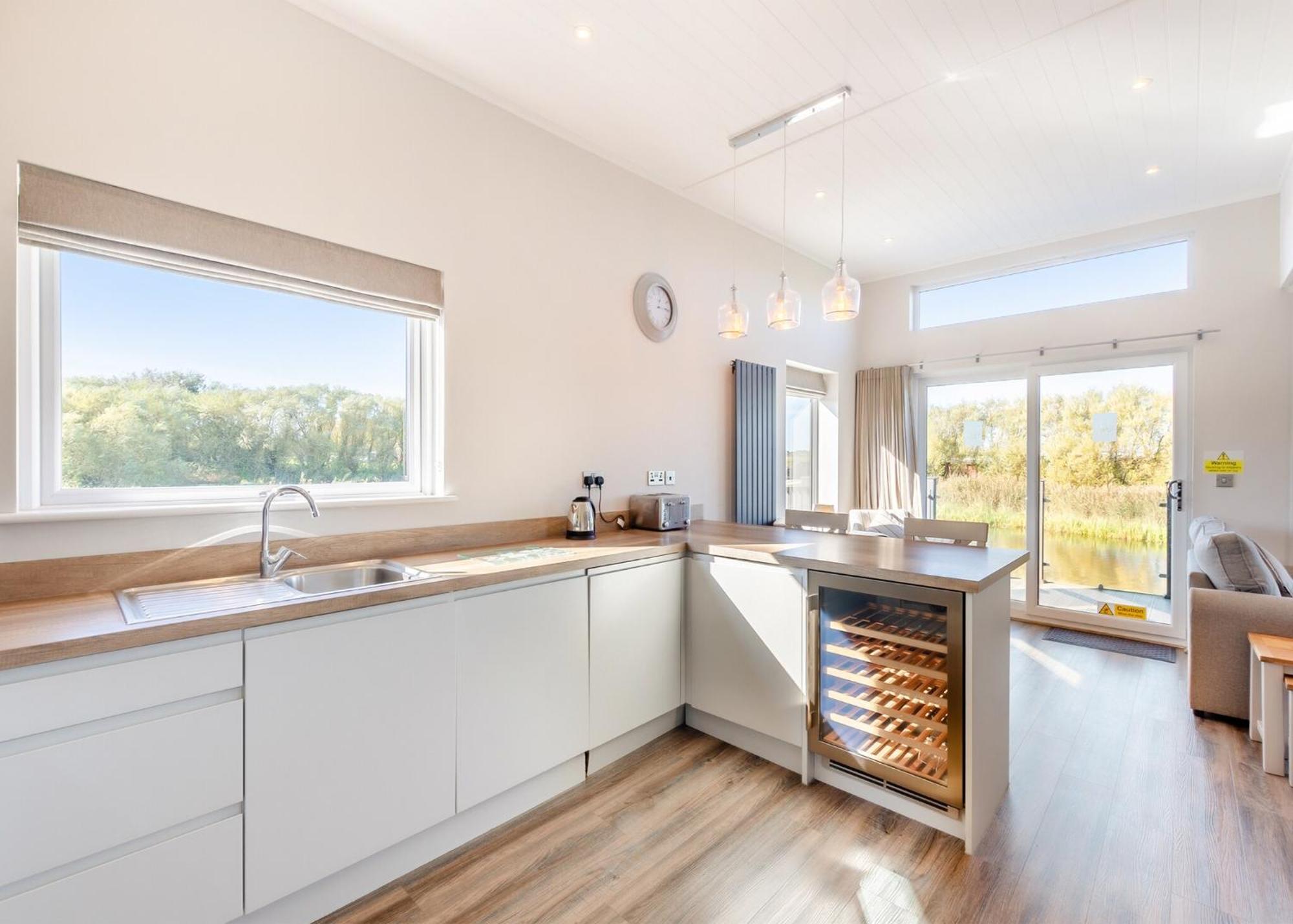 Waterside Hambleton Lakeside Lodges Poulton-le-Fylde Zimmer foto